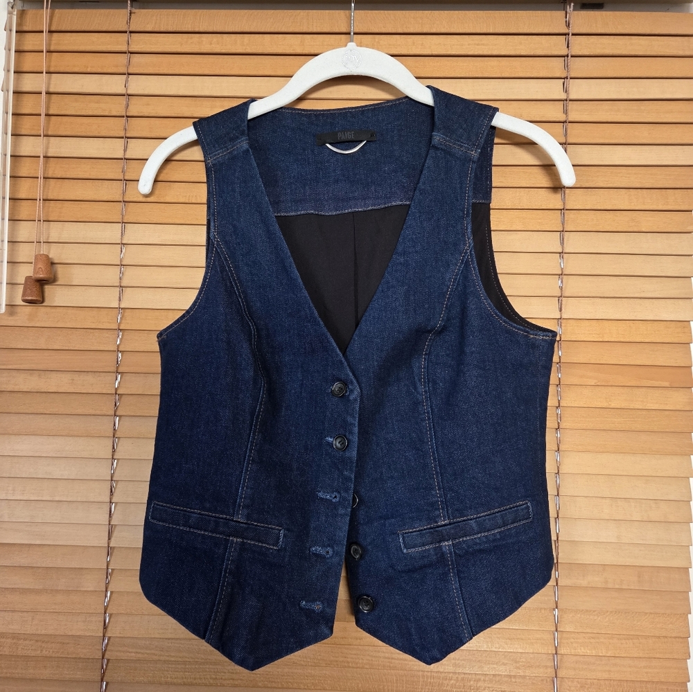 Paige Antonella Dark Wash Fitted Vest Size 4 NWOT. ($209 Retail) - Picture 3 of 13